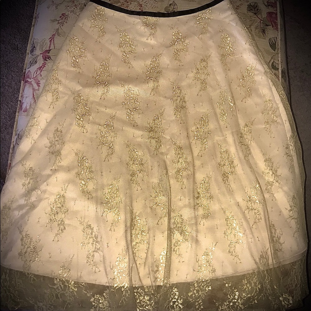 Buy 1 Get 1 FREE 🌸Vintage LA gold lace A-Line skirt🌸 - Picture 2 of 4